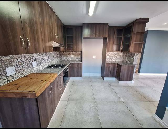 3 BEDROOM HOUSE FOR SALE IN MONTE CHRISTO